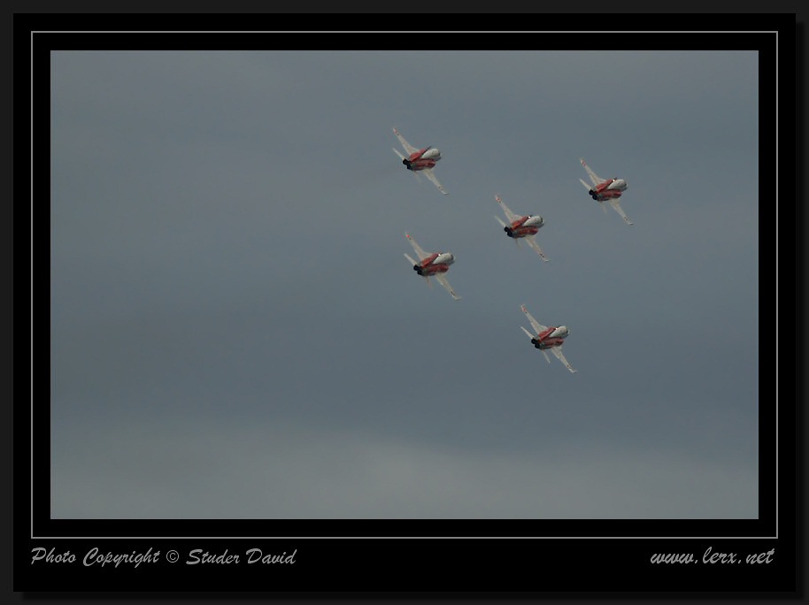 007 Patrouille Suisse a Ouchy.jpg